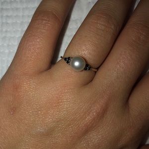 Pearl ring